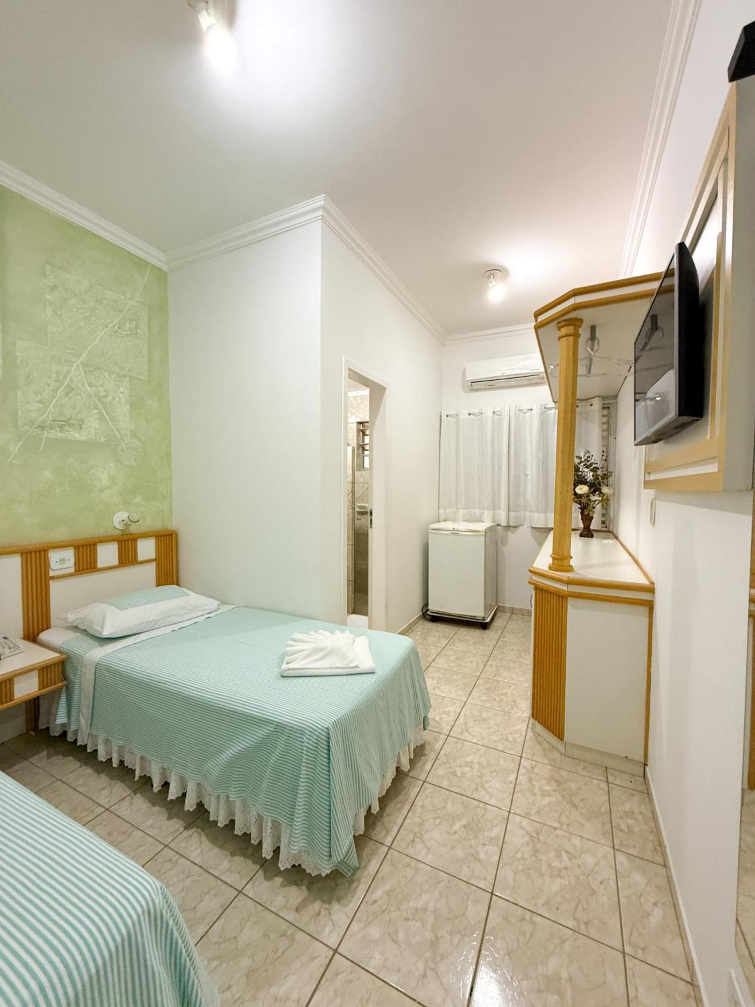 Grande Hotel Paranavaí Habitación foto